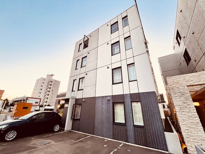 物件外観写真2　(外観写真)