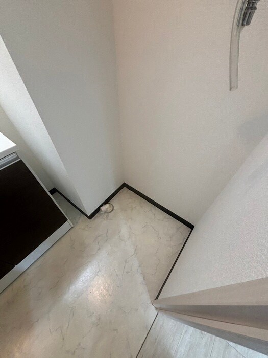 物件内観写真18　(洗濯機置場)