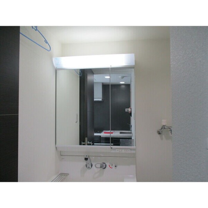 物件内観写真12　(洗面)