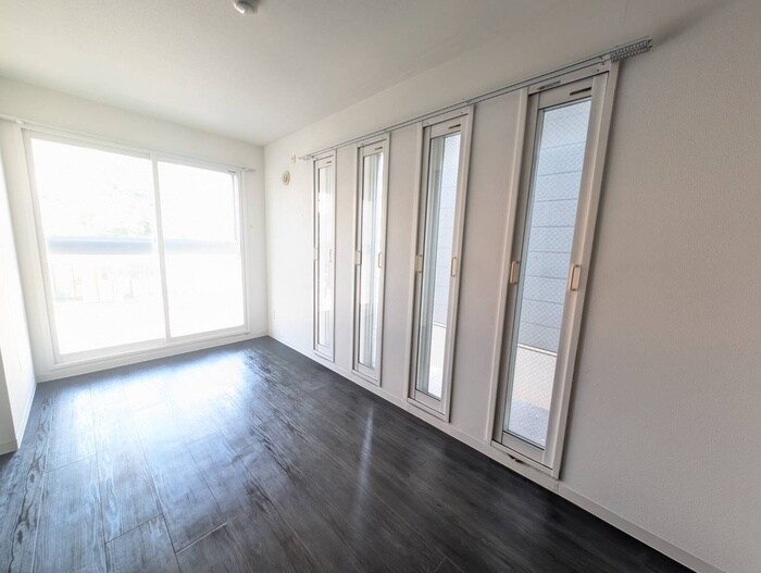 物件内観写真19　(居室)