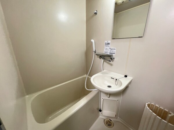 バス／シャワールーム等