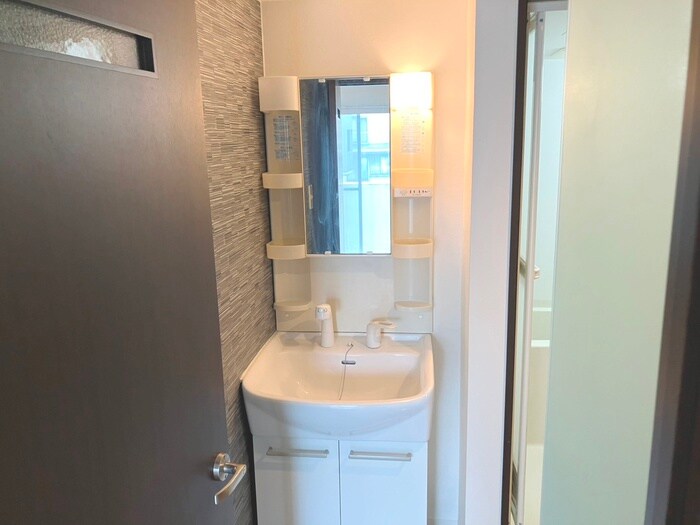 物件内観写真18　(洗面)