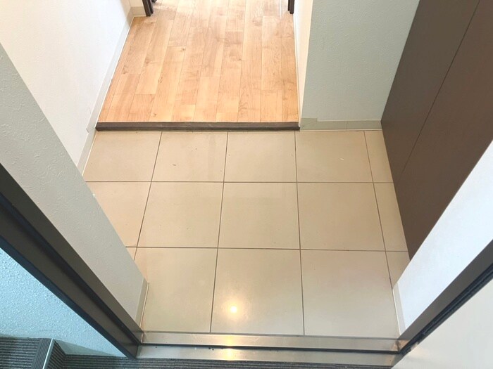 物件内観写真22　(玄関)