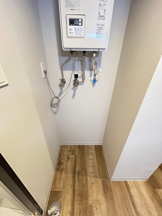 物件内観写真17　(洗濯機置場)