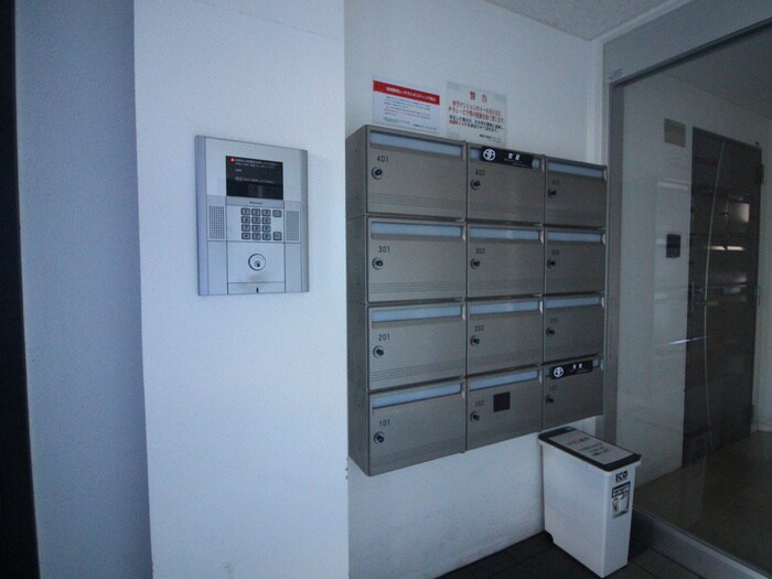 物件外観写真4　(建物設備)