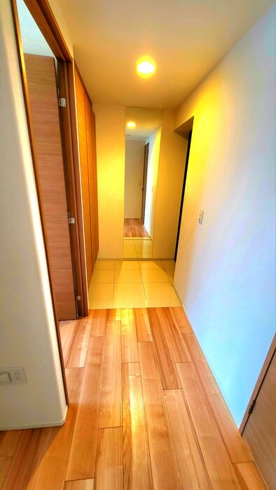 物件内観写真20　(廊下)