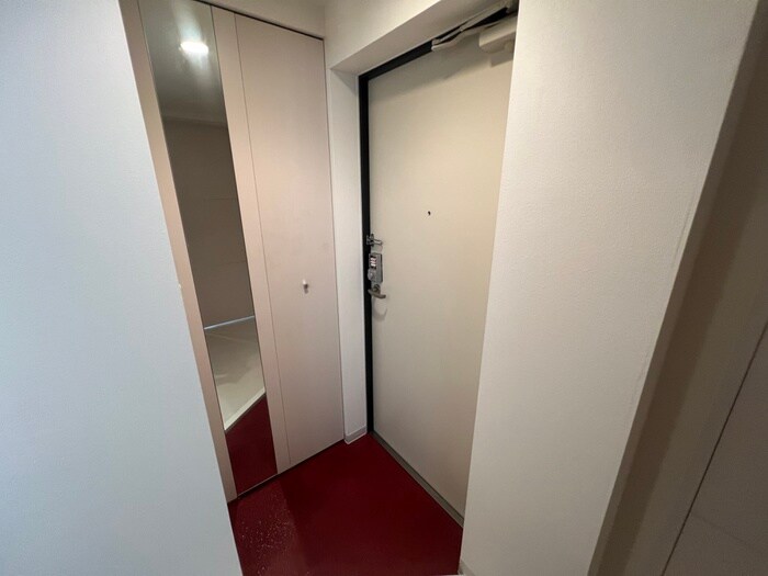 物件内観写真14　(玄関)