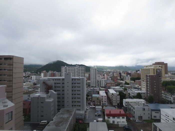 物件内観写真15　(室内からの展望)