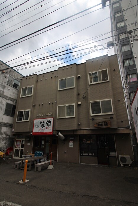 物件外観写真4　(外観写真)