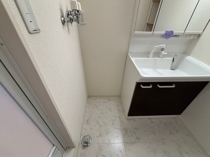 物件内観写真21　(洗濯機置場)