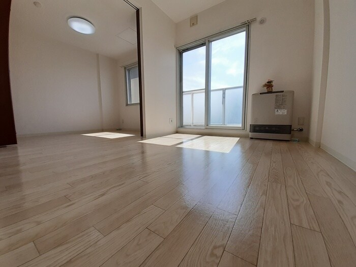 物件内観写真9　(居室)