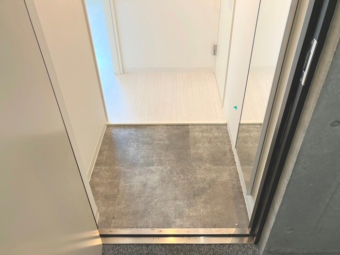 物件内観写真22　(玄関)