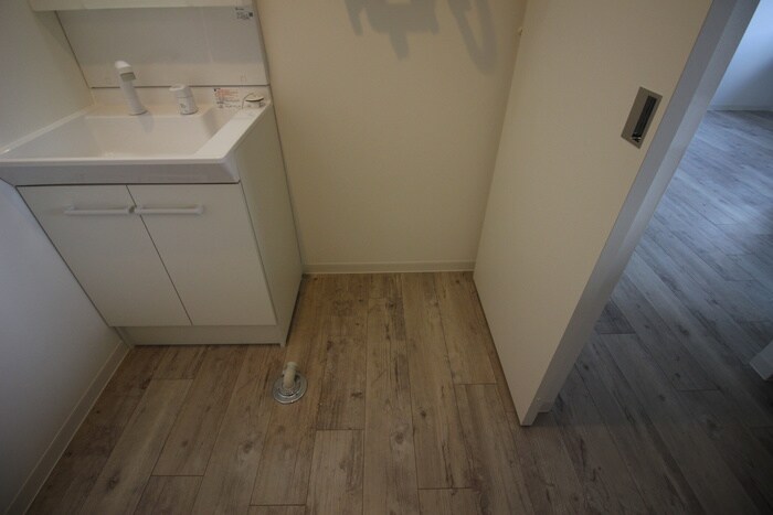 物件内観写真15　(洗濯機置場)