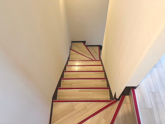 物件内観写真12　(廊下)