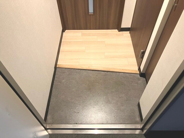 物件内観写真22　(玄関)