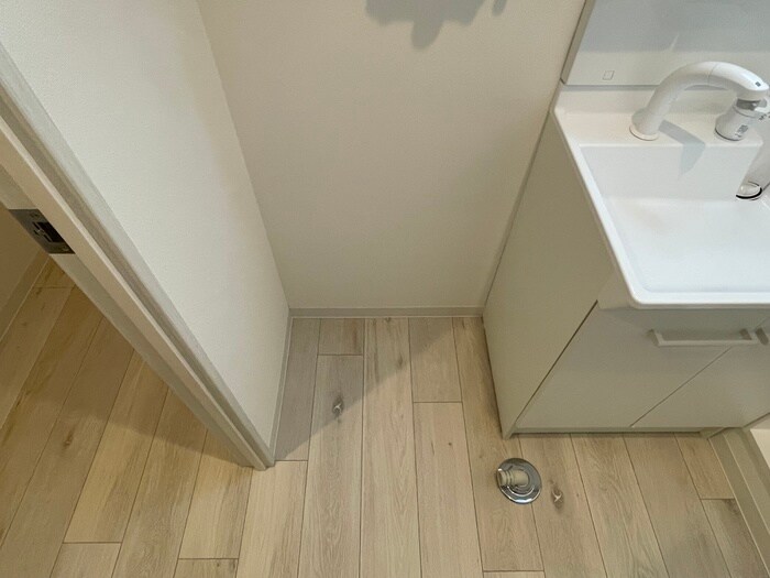 物件内観写真12　(洗濯機置場)