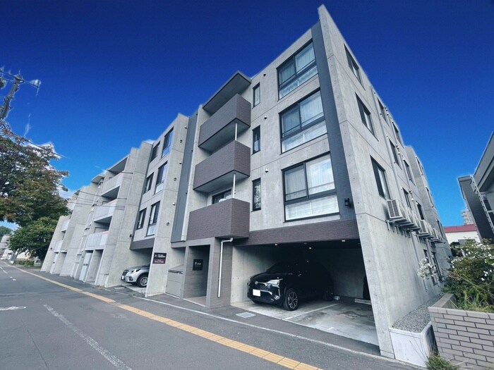 Pino kitamaruyamaの物件外観写真