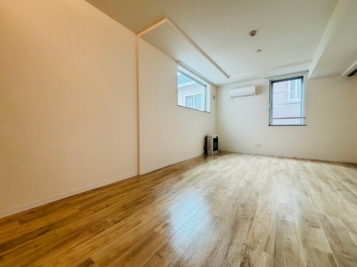 物件内観写真10　(居室)