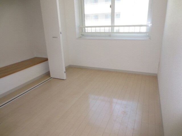 物件内観写真10　(居室)