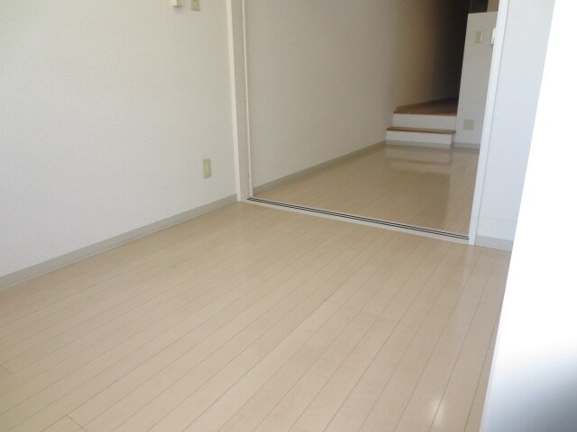 物件内観写真11　(居室)