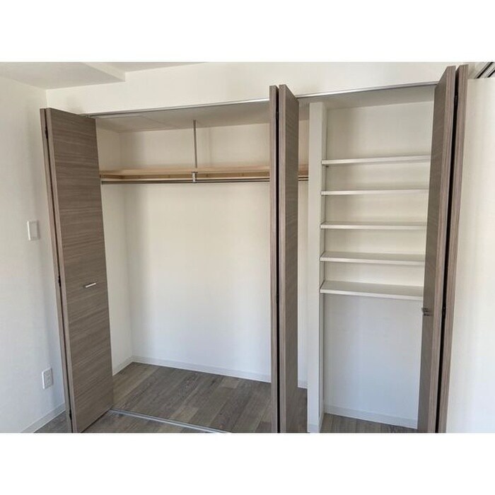 物件内観写真10　(収納)