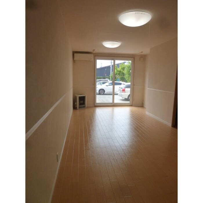 物件内観写真4　(居室)