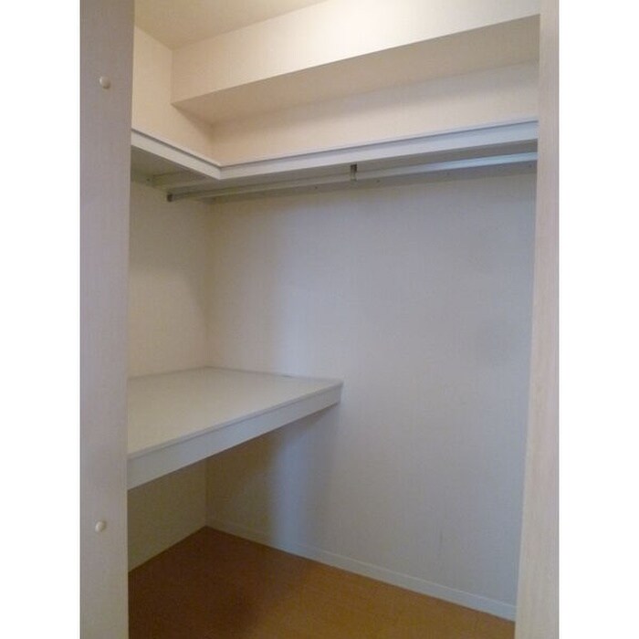 物件内観写真9　(収納)