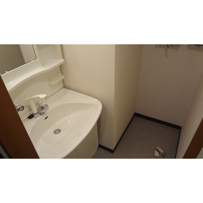 物件内観写真8　(洗面)