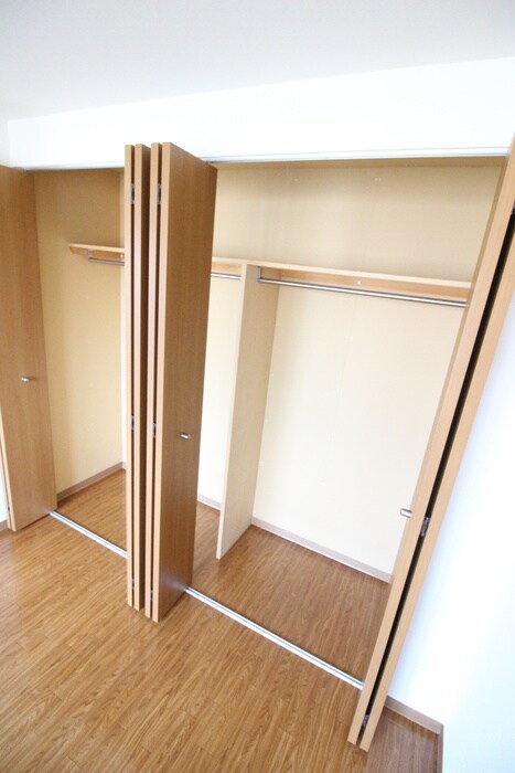 物件内観写真10　(収納)