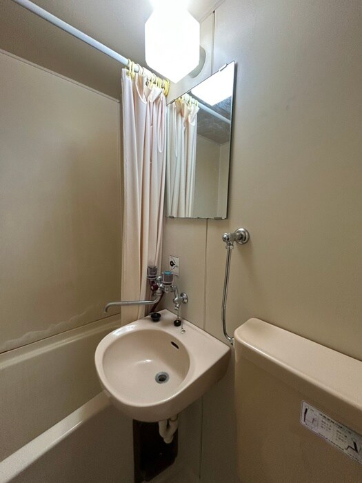 物件内観写真9　(洗面)