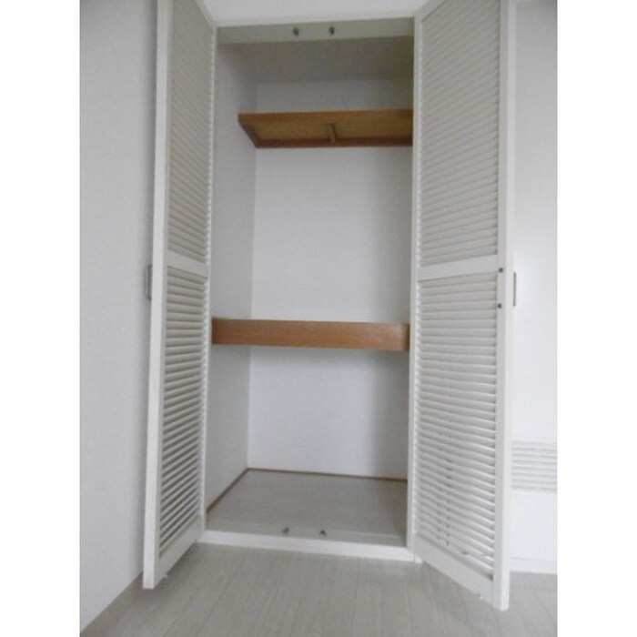 物件内観写真13　(収納)