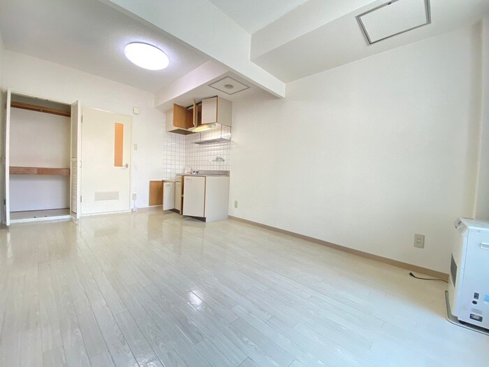 物件内観写真15　(居室)