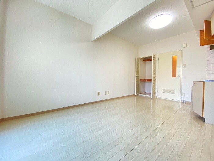 物件内観写真16　(居室)