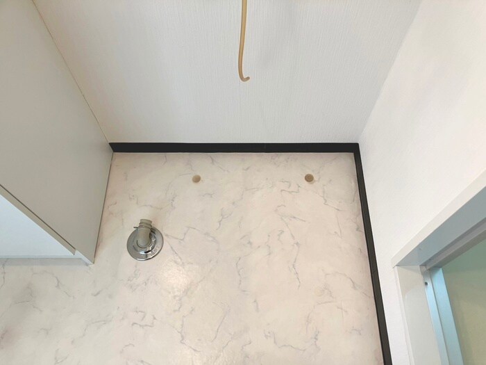 物件内観写真19　(洗濯機置場)