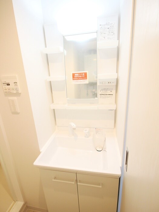 物件内観写真13　(洗面)