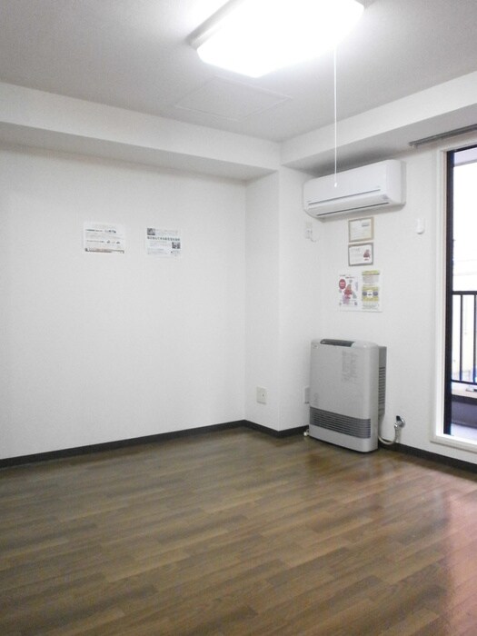 物件内観写真10　(居室)