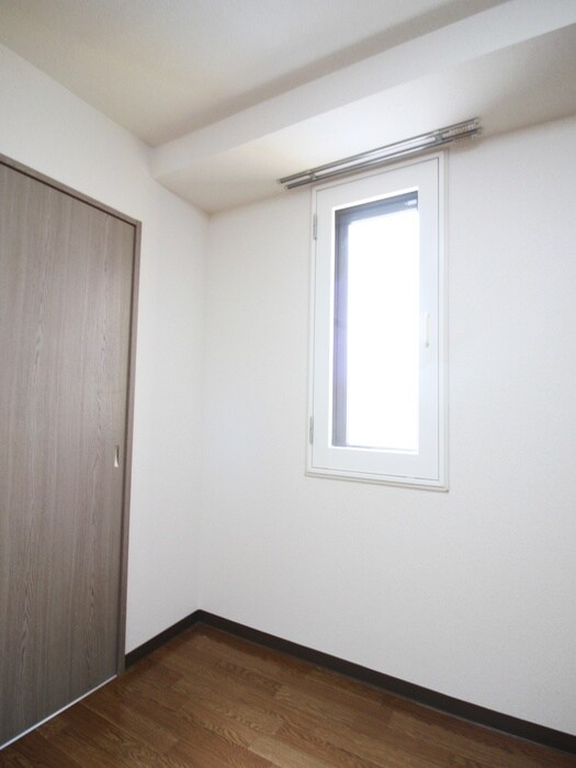 物件内観写真18　(居室)