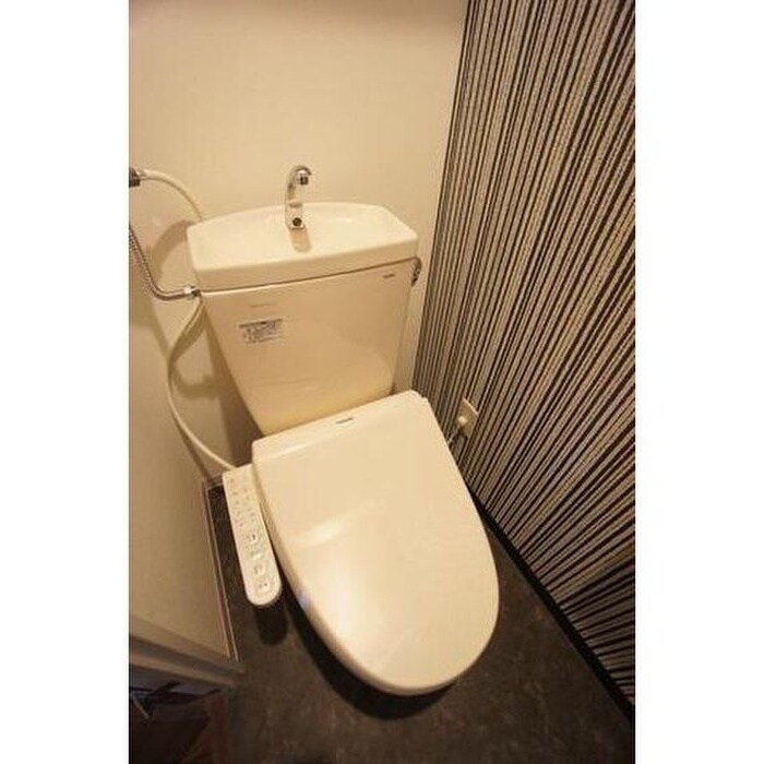 物件内観写真11　(トイレ)