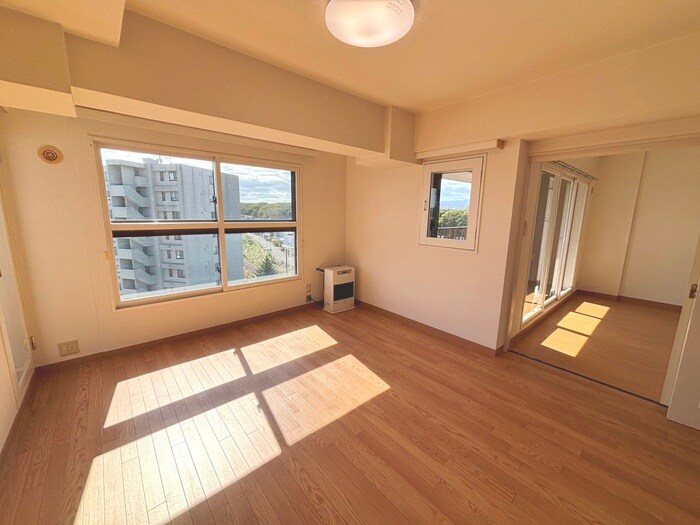 物件内観写真8　(居室)