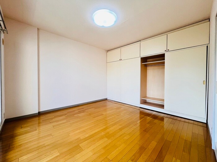 物件内観写真11　(居室)