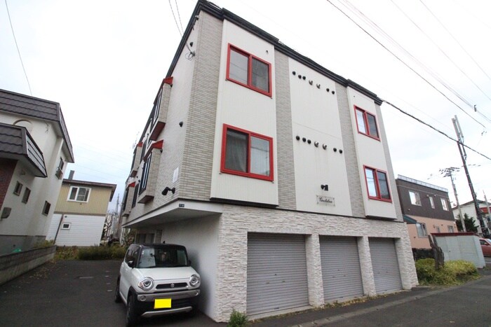 物件外観写真3　(外観写真)