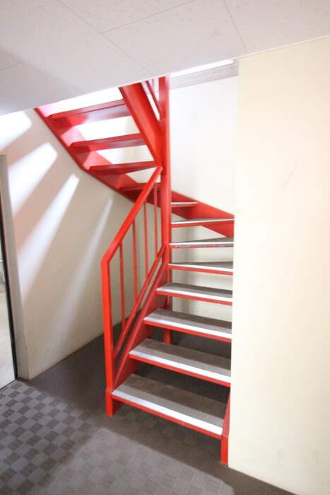 物件外観写真4　(エントランス部分)