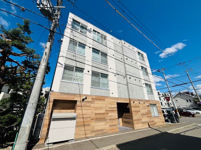 物件外観写真1　(外観写真)