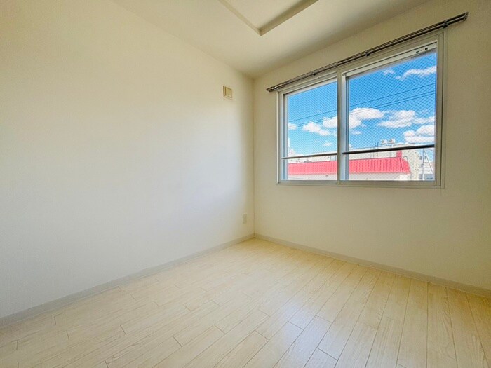 物件内観写真11　(居室)