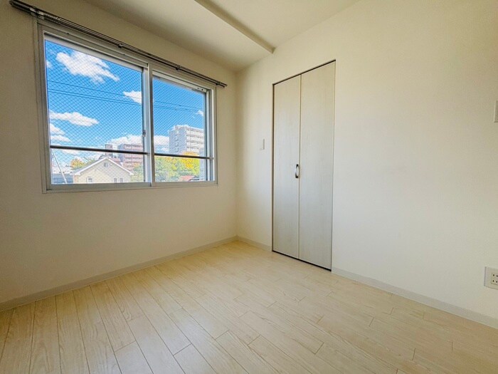 物件内観写真13　(居室)