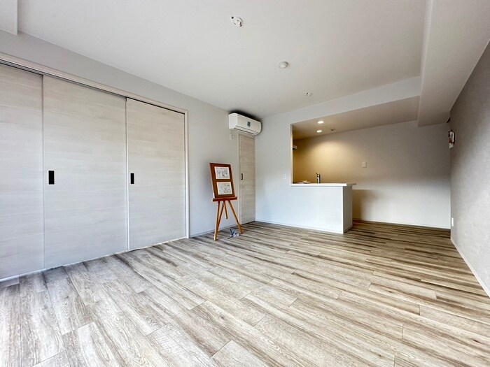 物件内観写真9　(居室)