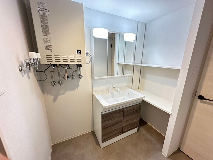 物件内観写真14　(洗面)