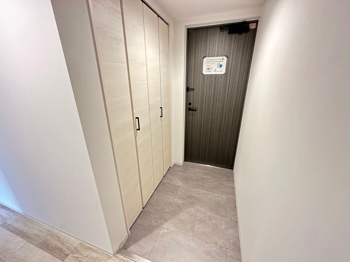 物件内観写真21　(玄関)