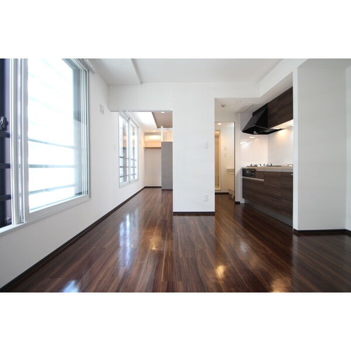 物件内観写真2　(居室)