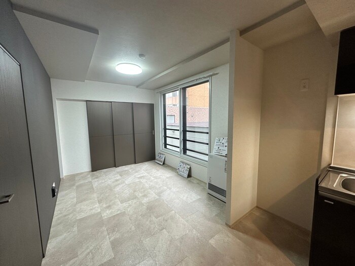 物件内観写真3　(居室)